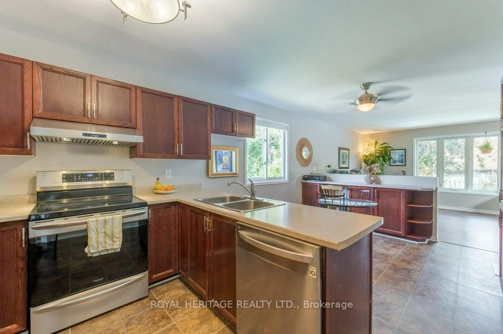 Photo 11 of 258 Franmor Drive, Peterborough, Ashburnham Ward 4 — HOMEH