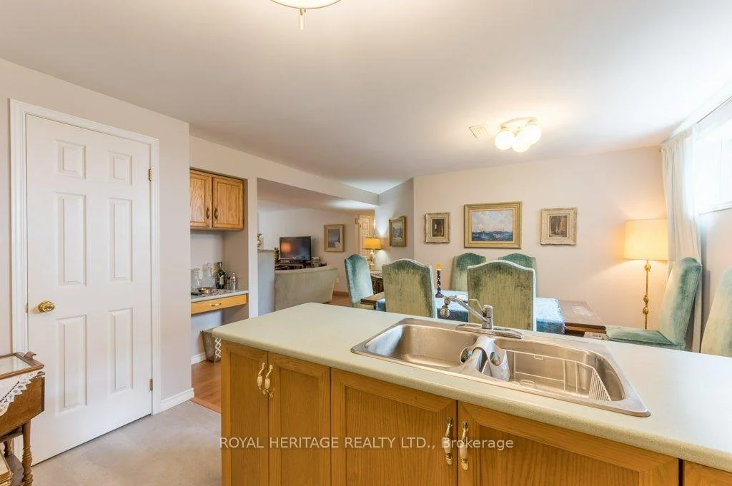 Photo 27 of 258 Franmor Drive, Peterborough, Ashburnham Ward 4 — HOMEH