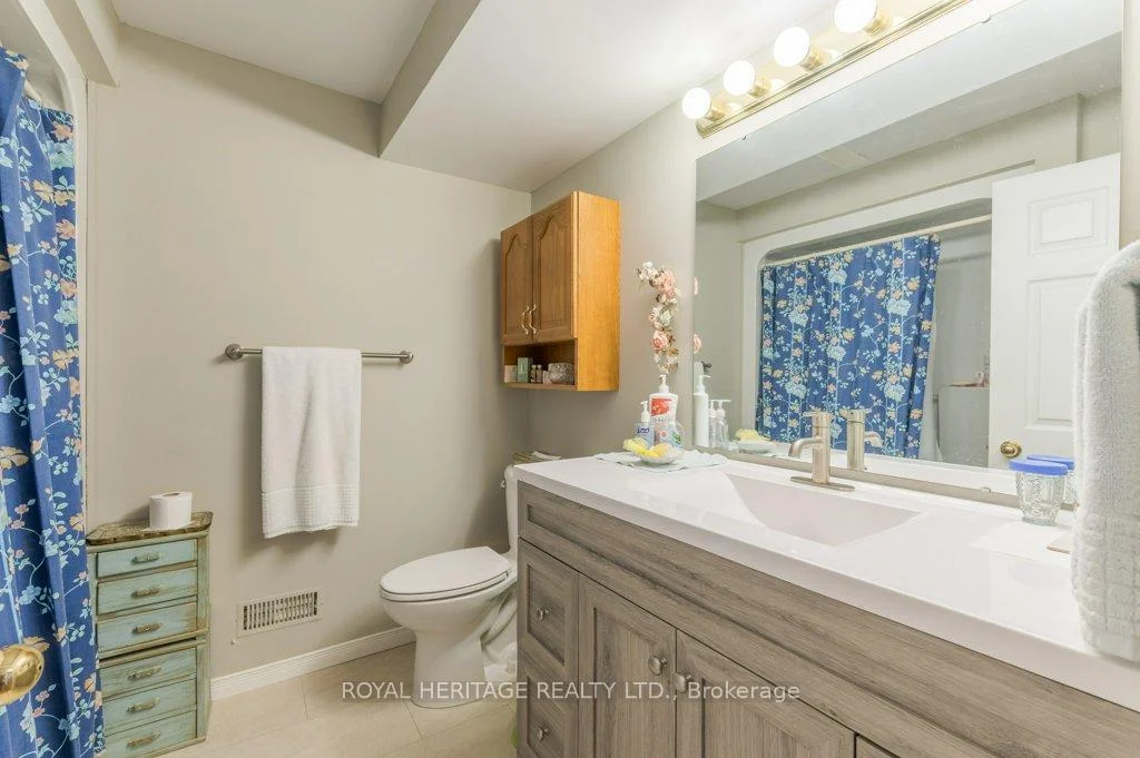 Photo 29 of 258 Franmor Drive, Peterborough, Ashburnham Ward 4 — HOMEH