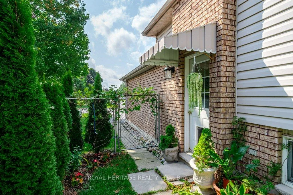 Photo 35 of 258 Franmor Drive, Peterborough, Ashburnham Ward 4 — HOMEH