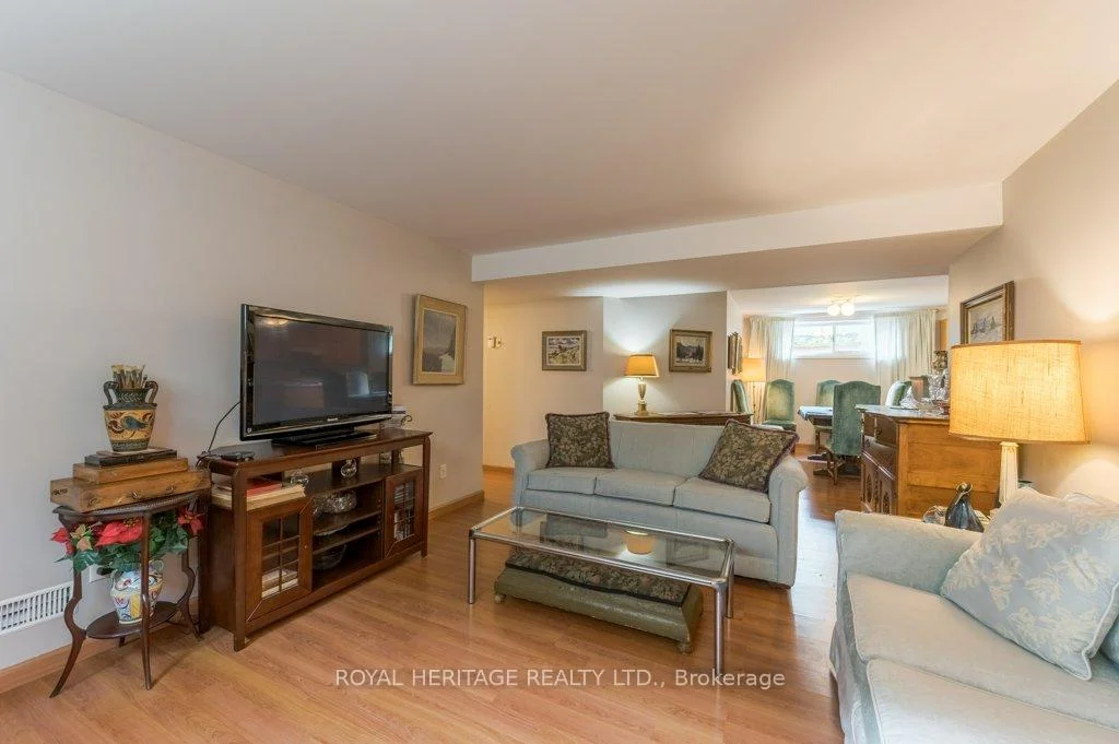 Photo 50 of 258 Franmor Drive, Peterborough, Ashburnham Ward 4 — HOMEH
