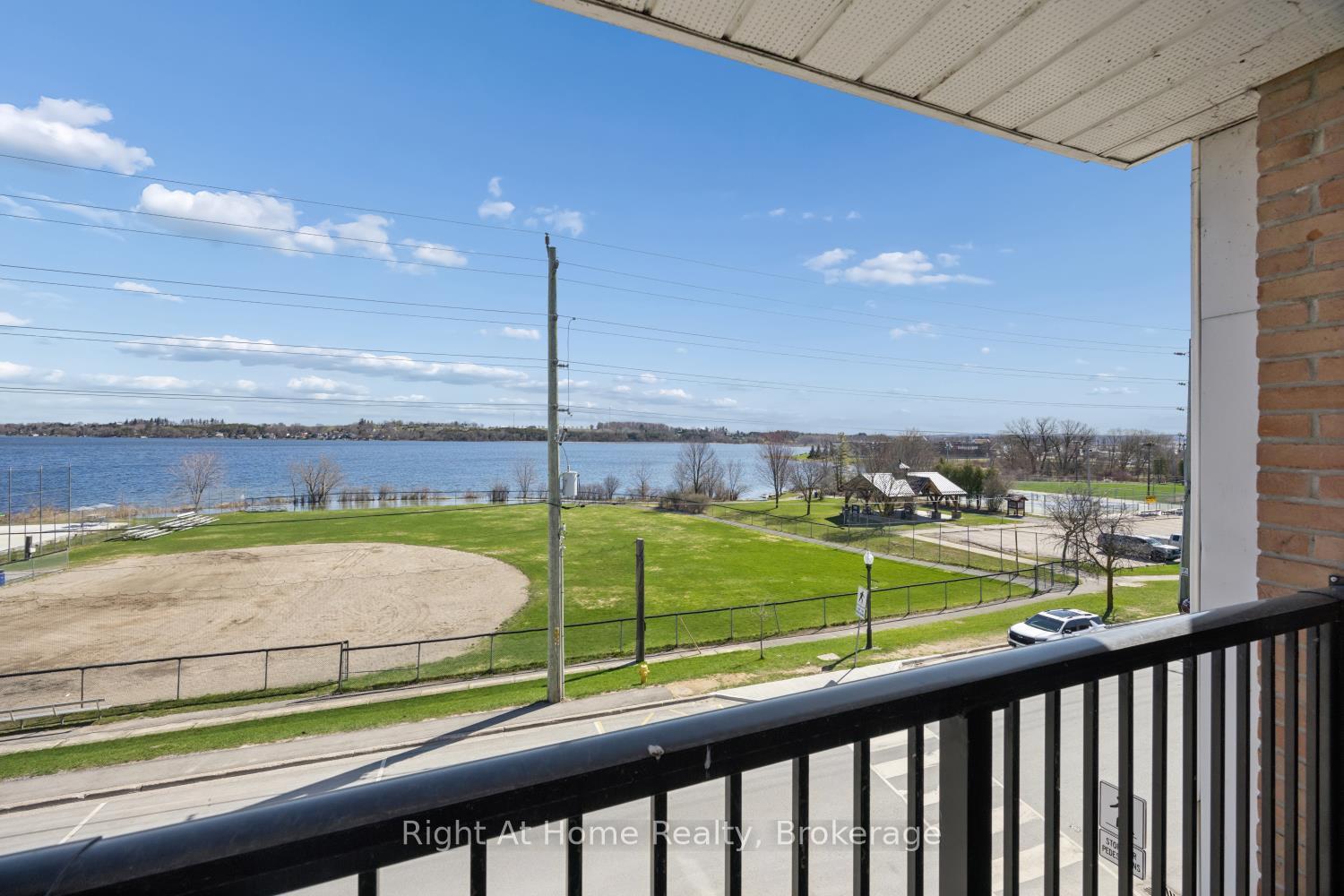 Photo 1 of Unit 301, 108 Water Street, Scugog, Port Perry — HOMEH