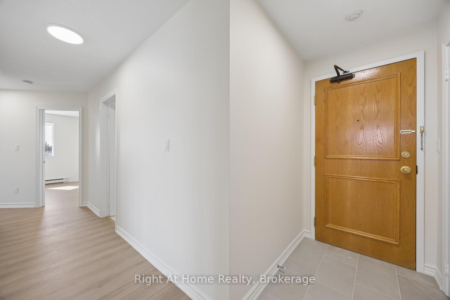 Photo 3 of Unit 301, 108 Water Street, Scugog, Port Perry — HOMEH
