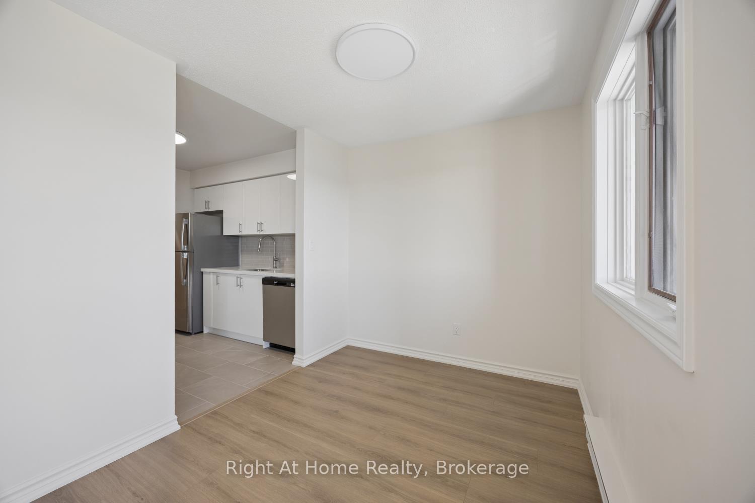 Photo 10 of Unit 301, 108 Water Street, Scugog, Port Perry — HOMEH