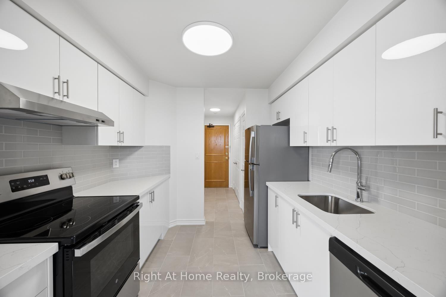Photo 13 of Unit 301, 108 Water Street, Scugog, Port Perry — HOMEH