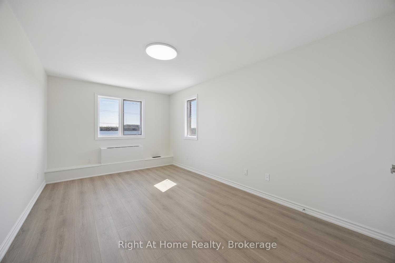 Photo 21 of Unit 301, 108 Water Street, Scugog, Port Perry — HOMEH