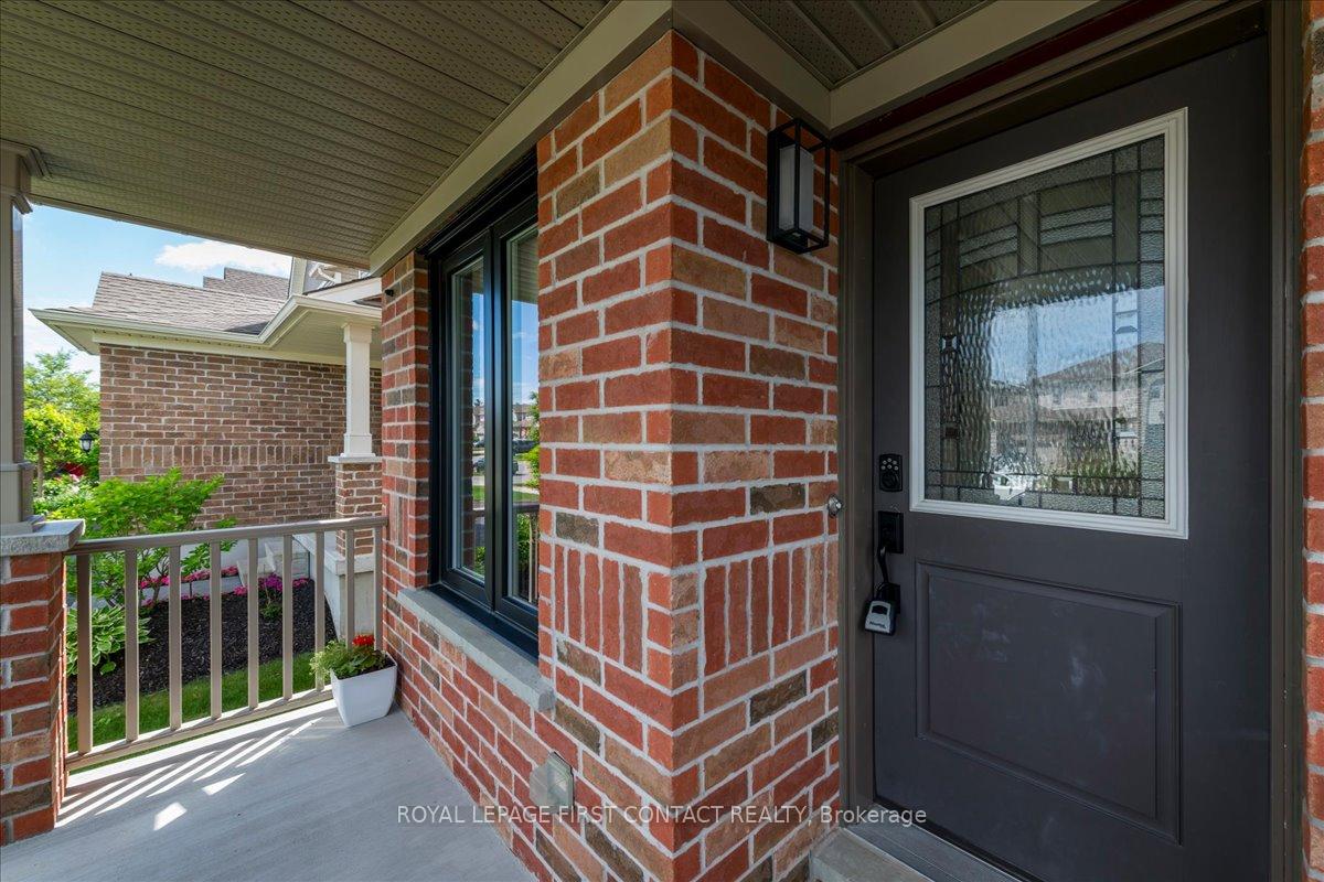 Photo 3 of 182 Banting Crescent, Essa, Angus — HOMEH