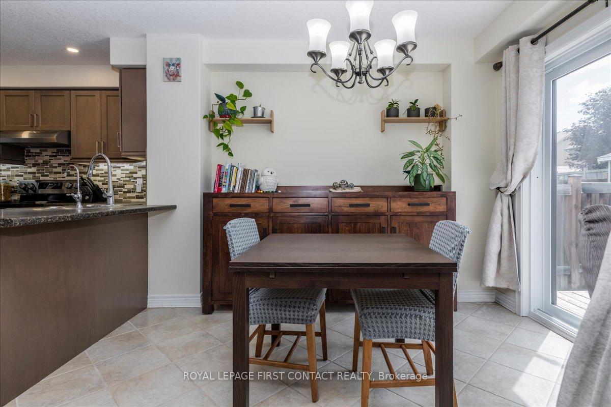Photo 8 of 182 Banting Crescent, Essa, Angus — HOMEH