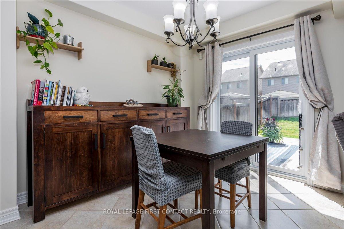 Photo 9 of 182 Banting Crescent, Essa, Angus — HOMEH
