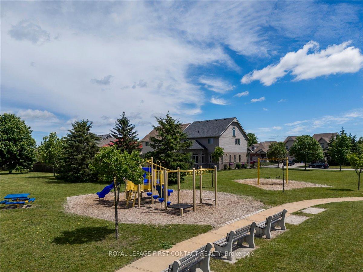 Photo 30 of 182 Banting Crescent, Essa, Angus — HOMEH