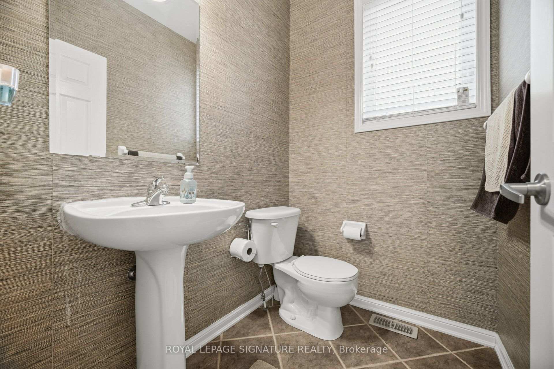 Photo 20 of 721 Reece Court, Milton, Harrison — HOMEH