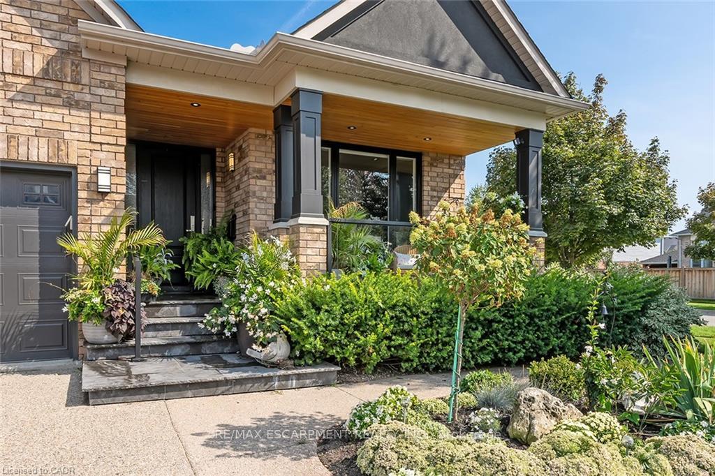 Photo 3 of 4252 Sarazen Drive, Burlington, Rose — HOMEH