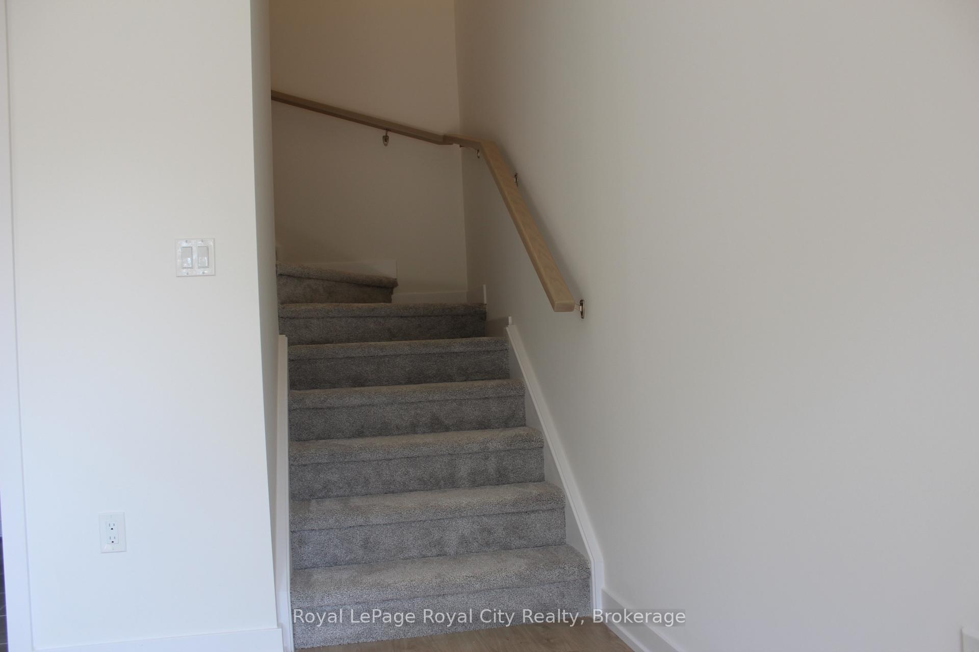 Photo 10 of 78- 42 Lowes Road W, Guelph, Clairfields/Hanlon Business Park — HOMEH