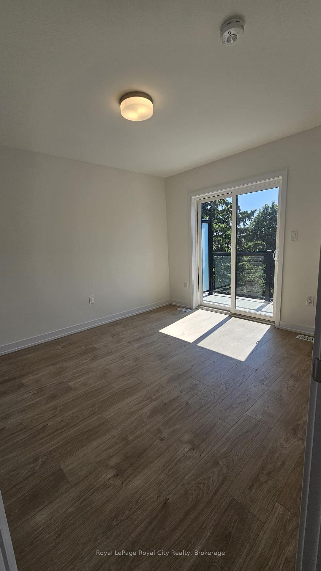 Photo 13 of 78- 42 Lowes Road W, Guelph, Clairfields/Hanlon Business Park — HOMEH