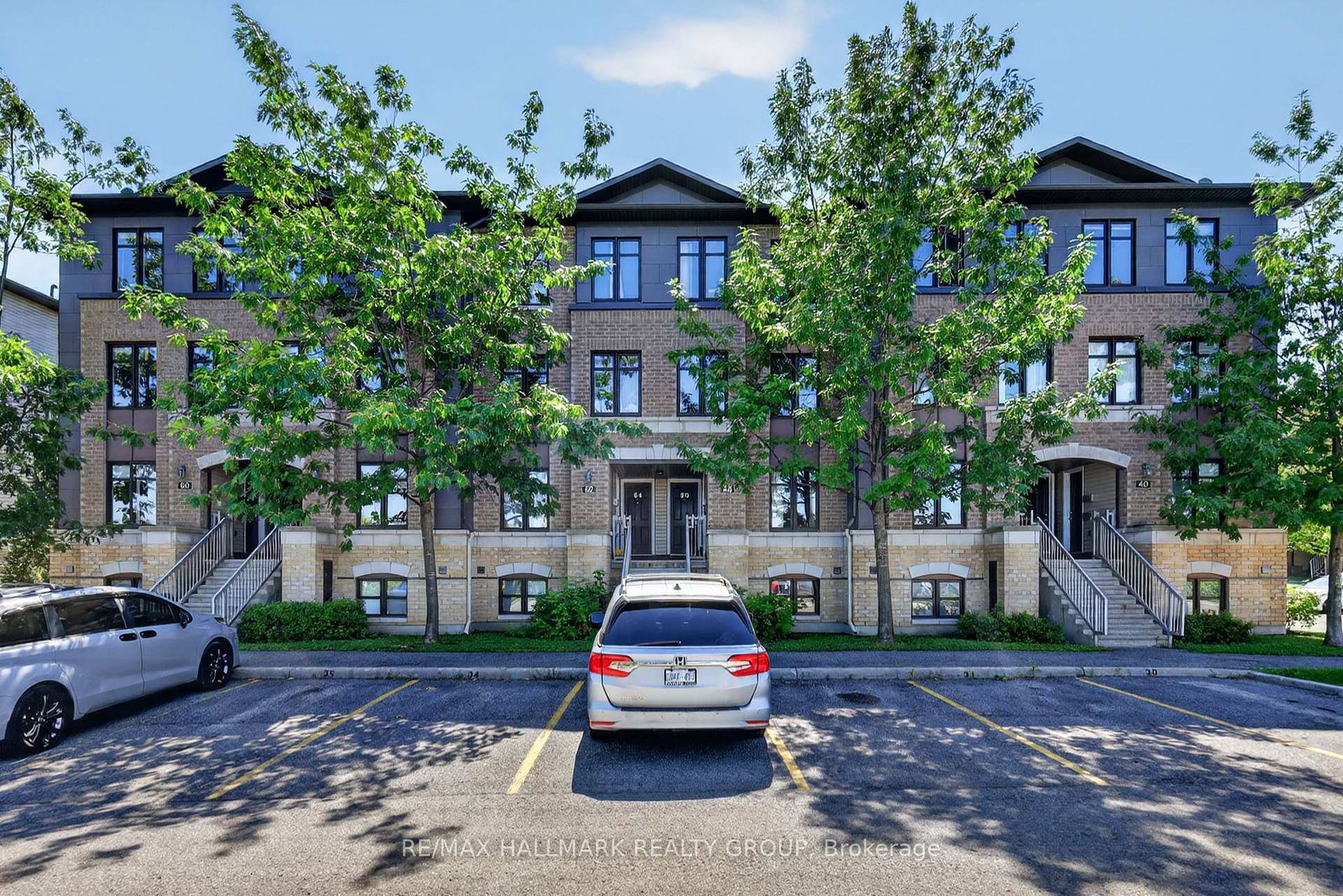 Photo 1 of 62 Argent Private, Ottawa, Kanata - Morgan's Grant/South March — HOMEH