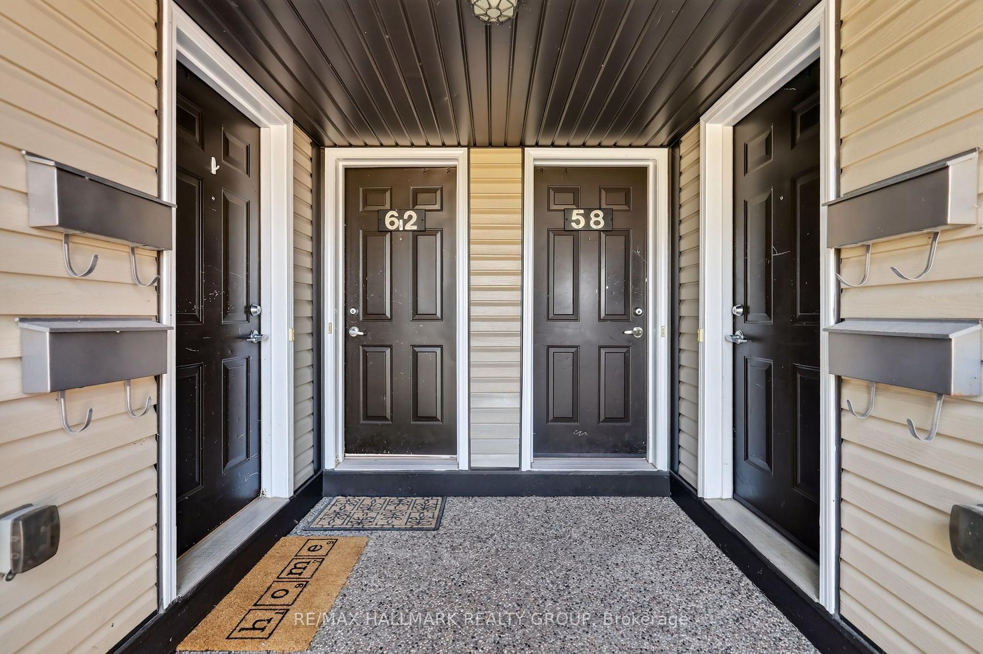 Photo 5 of 62 Argent Private, Ottawa, Kanata - Morgan's Grant/South March — HOMEH