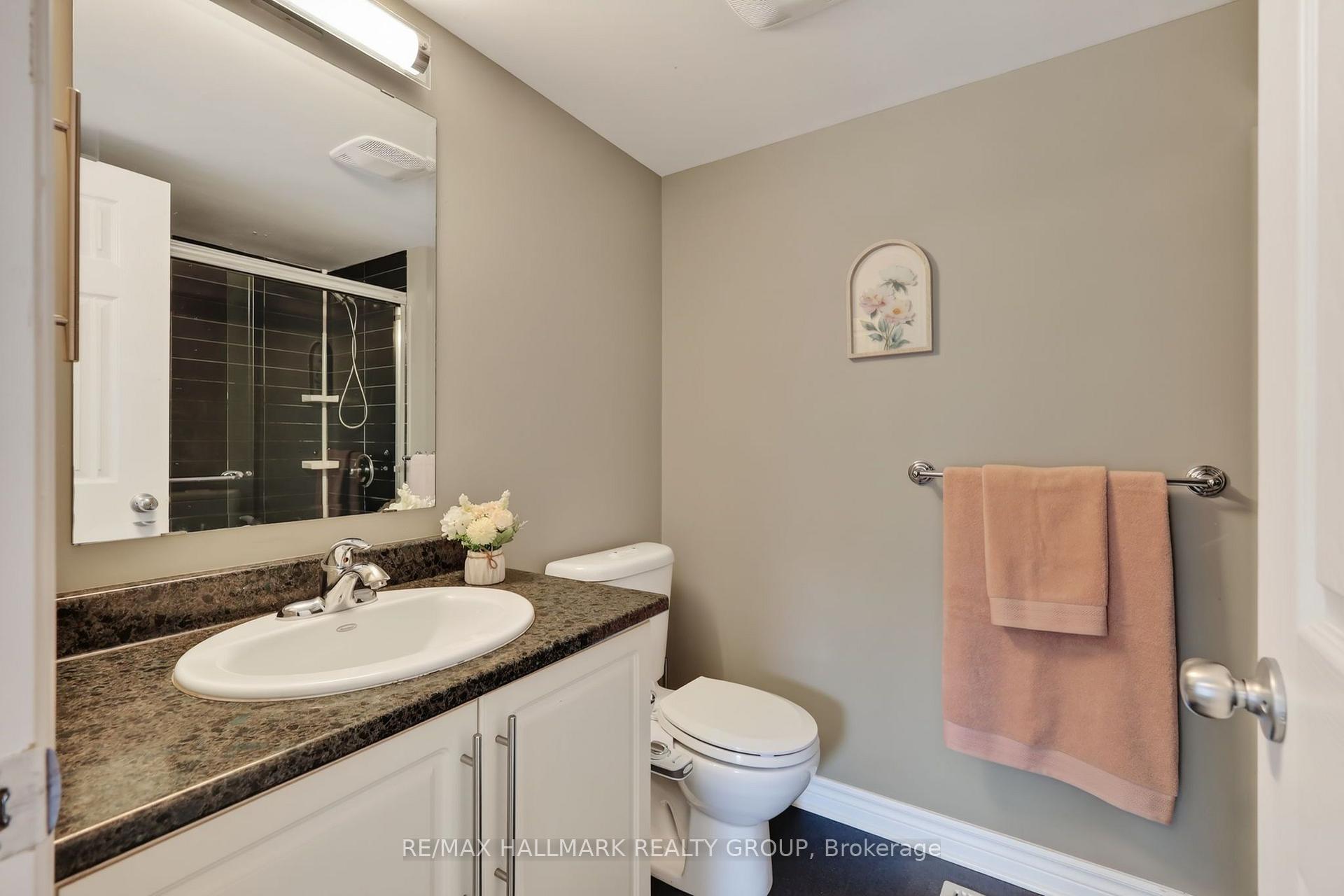Photo 29 of 62 Argent Private, Ottawa, Kanata - Morgan's Grant/South March — HOMEH