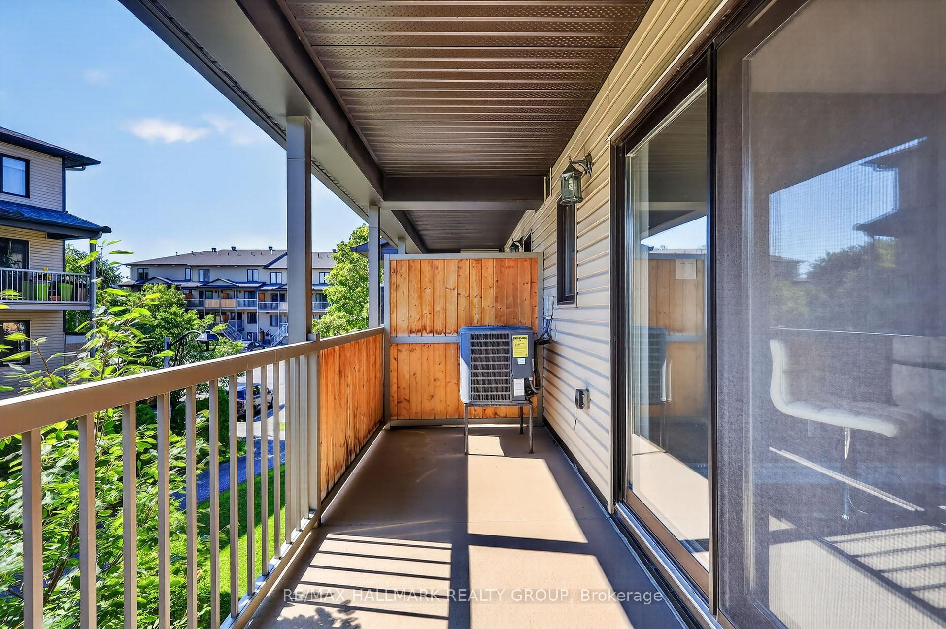 Photo 39 of 62 Argent Private, Ottawa, Kanata - Morgan's Grant/South March — HOMEH