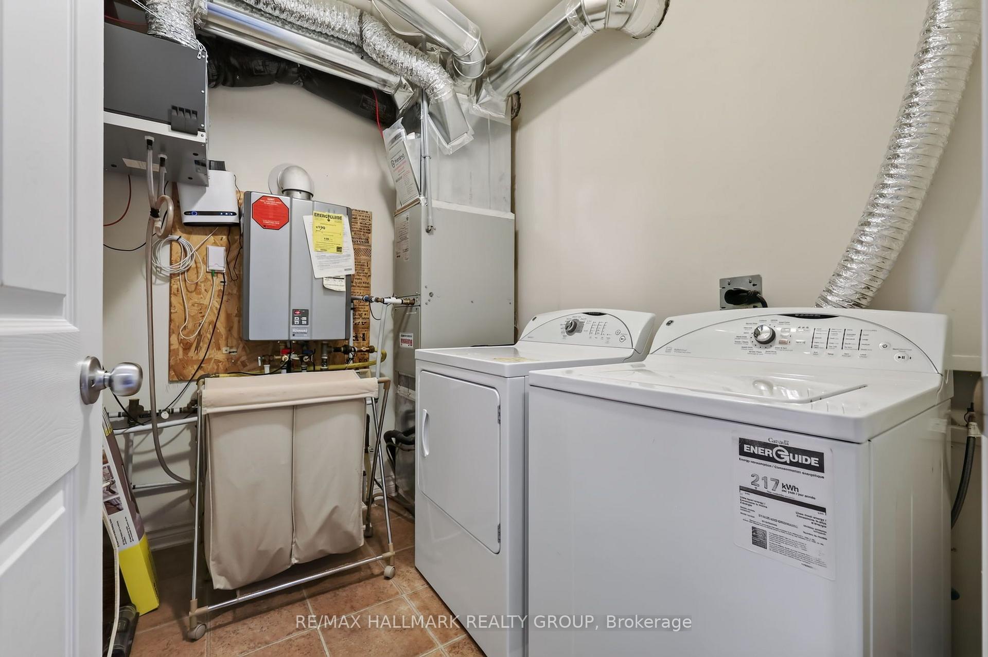 Photo 41 of 62 Argent Private, Ottawa, Kanata - Morgan's Grant/South March — HOMEH
