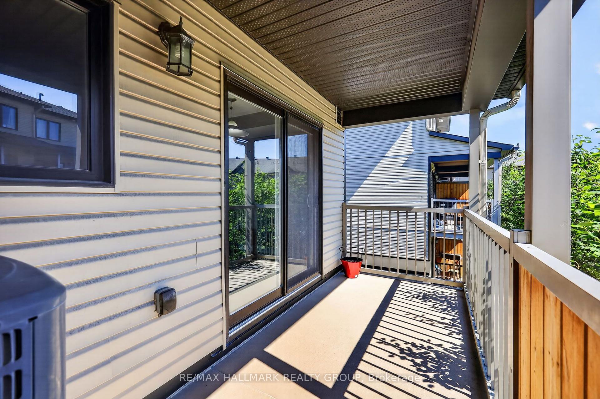 Photo 43 of 62 Argent Private, Ottawa, Kanata - Morgan's Grant/South March — HOMEH