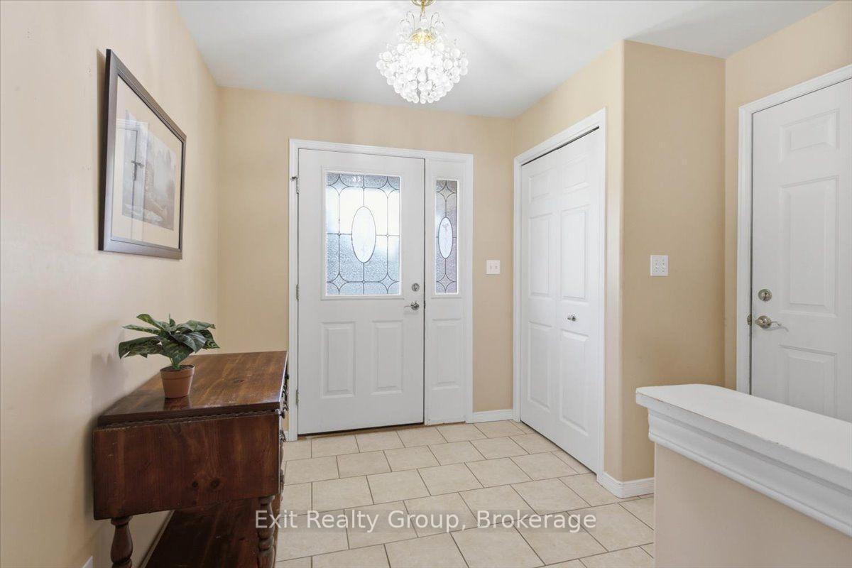 Photo 4 of 55 Gavey Street, Belleville, Thurlow Ward — HOMEH