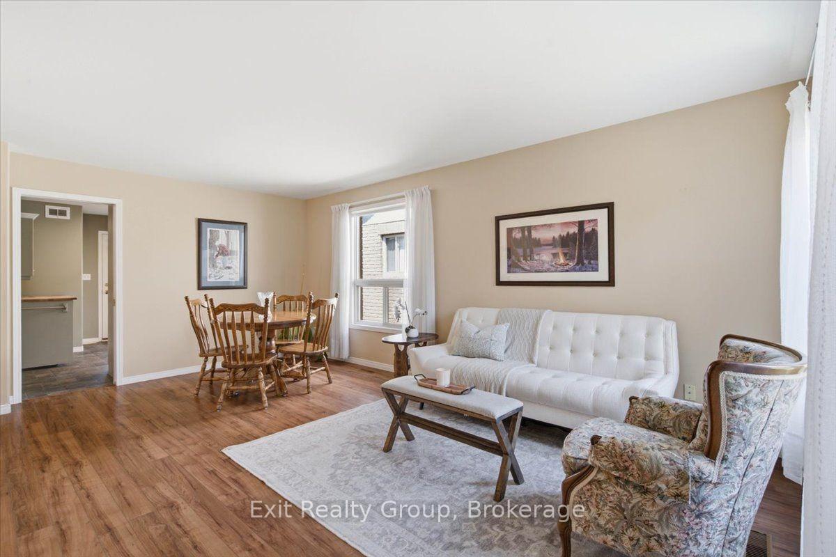 Photo 8 of 55 Gavey Street, Belleville, Thurlow Ward — HOMEH