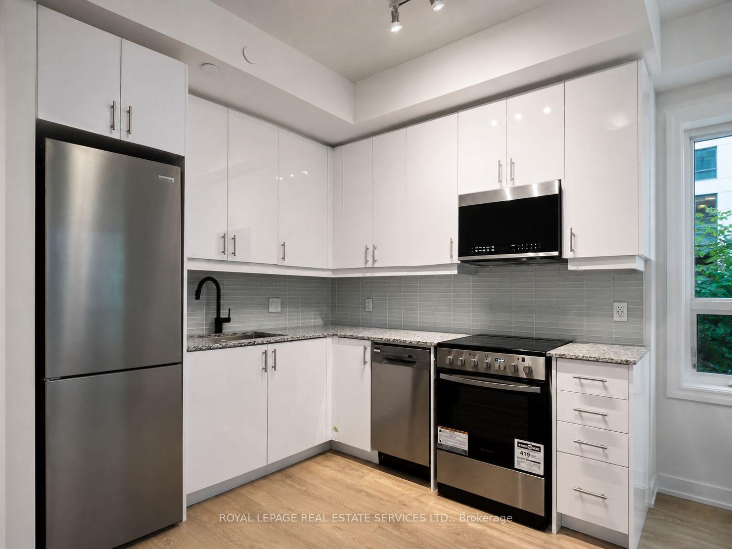Photo 8 of Unit 212, 2333 Khalsa Gate, Oakville, Westmount — HOMEH