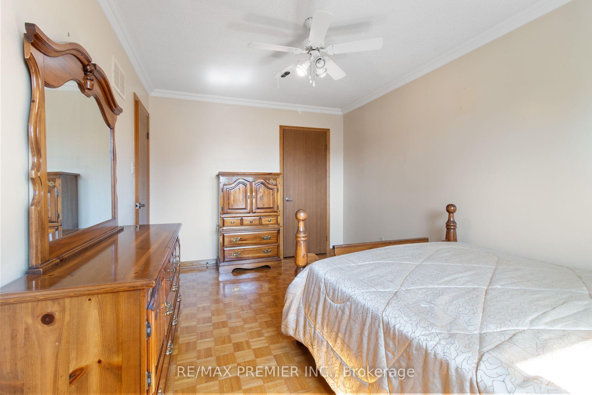 Photo 23 of 28 Marevan Place, Vaughan, East Woodbridge — HOMEH