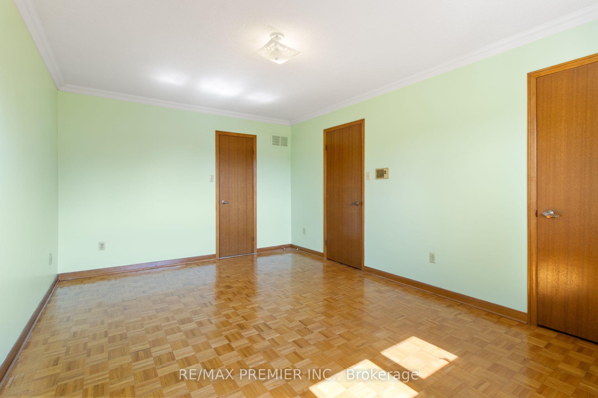Photo 28 of 28 Marevan Place, Vaughan, East Woodbridge — HOMEH