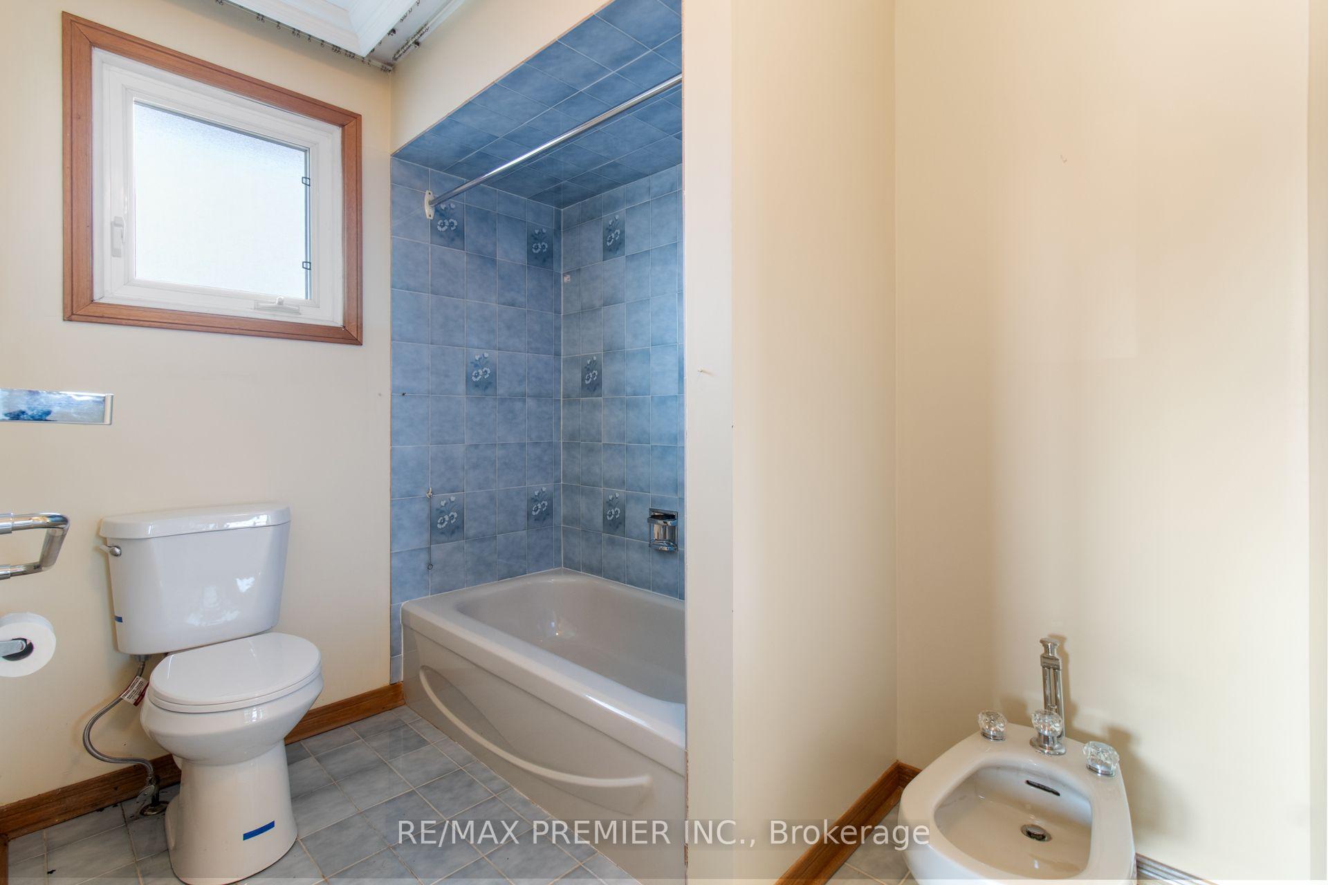 Photo 30 of 28 Marevan Place, Vaughan, East Woodbridge — HOMEH