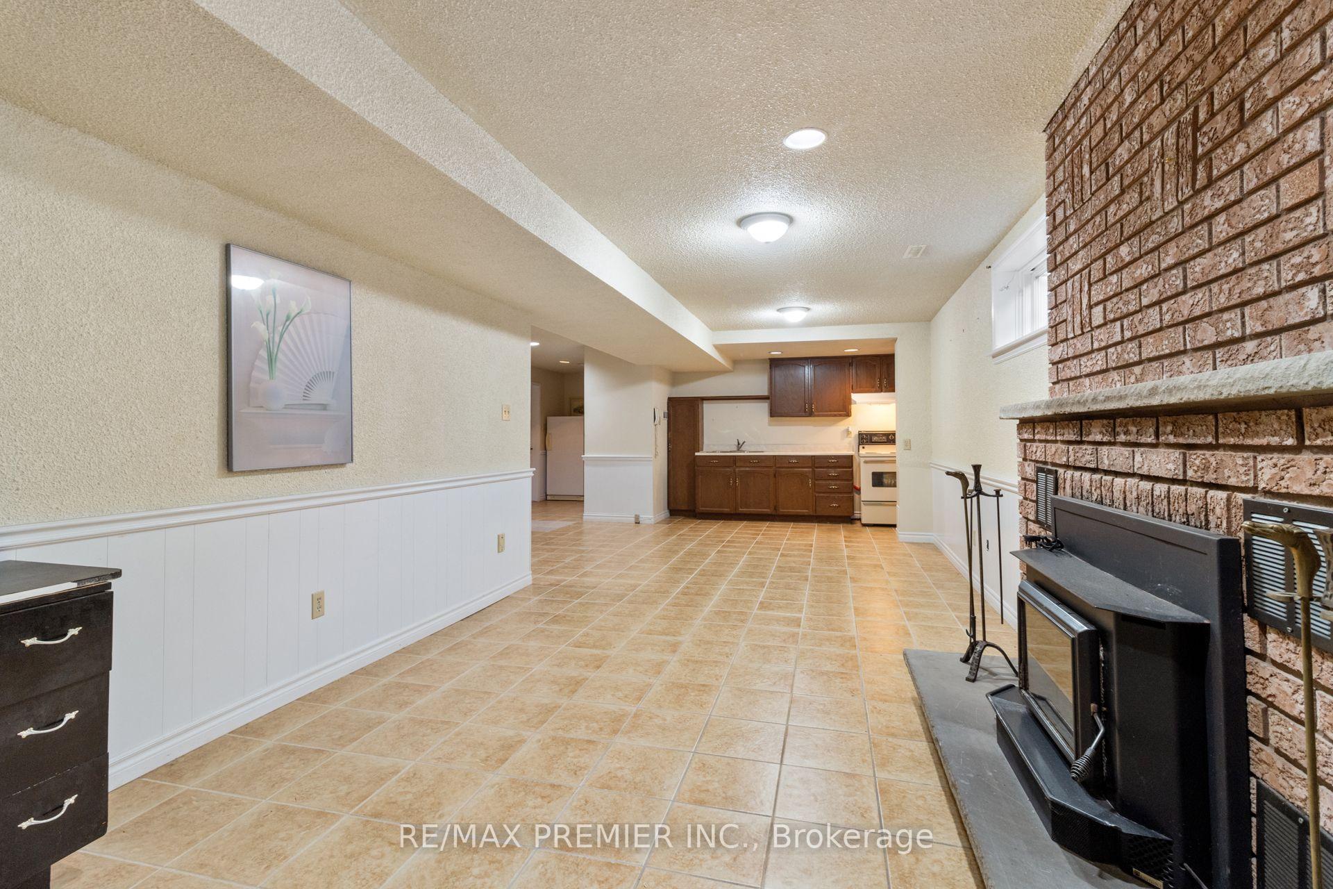 Photo 41 of 28 Marevan Place, Vaughan, East Woodbridge — HOMEH