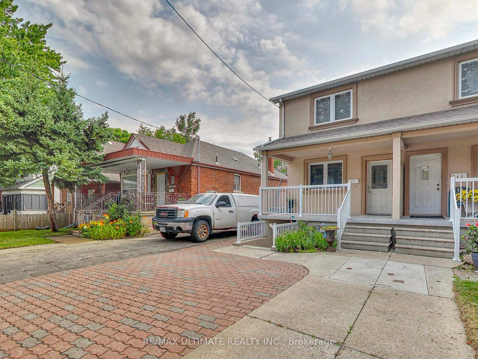 Photo 1 of Unit Upper, 19 Glenora Avenue, Toronto, Oakwood Village — HOMEH