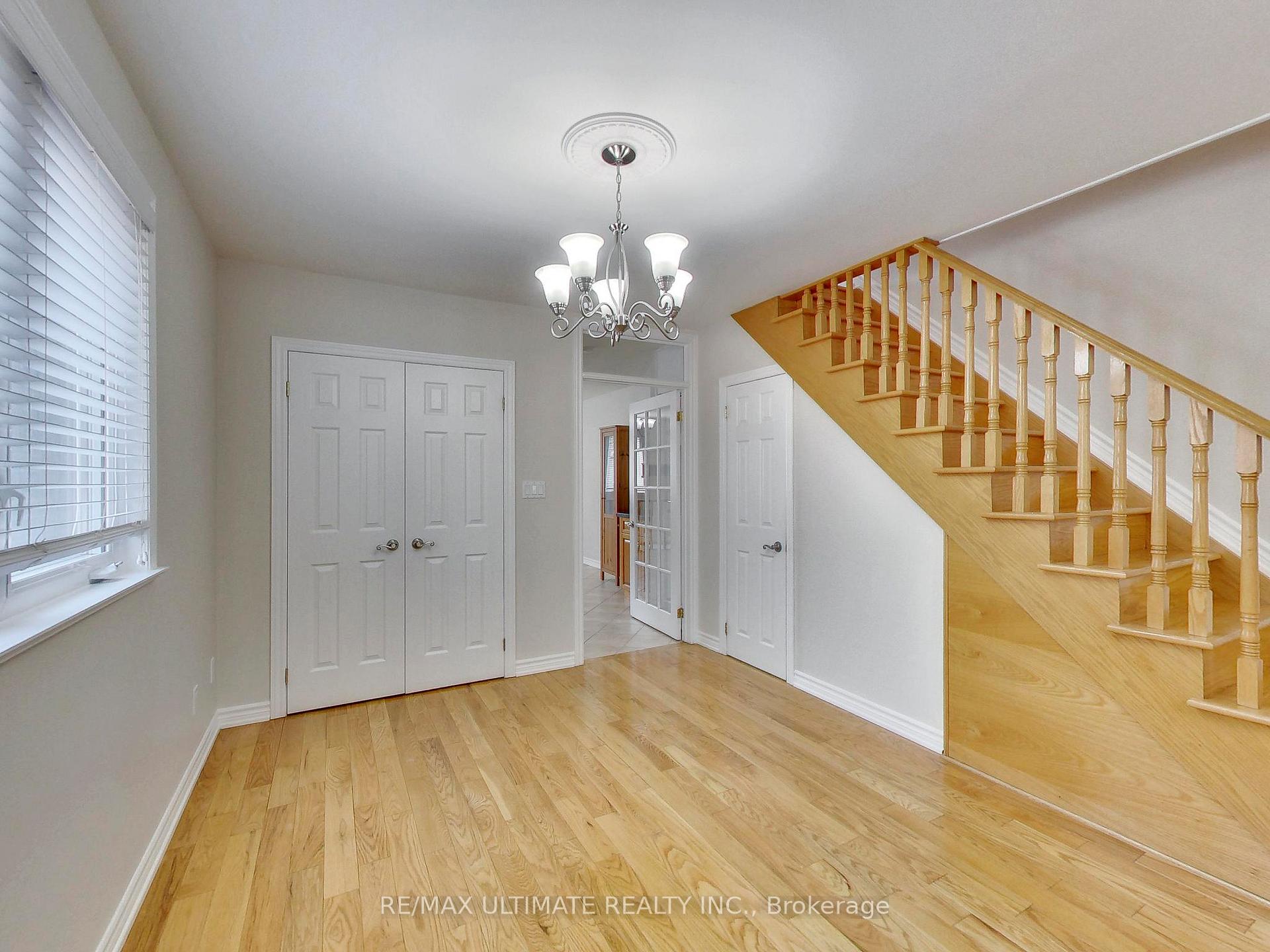 Photo 8 of Unit Upper, 19 Glenora Avenue, Toronto, Oakwood Village — HOMEH