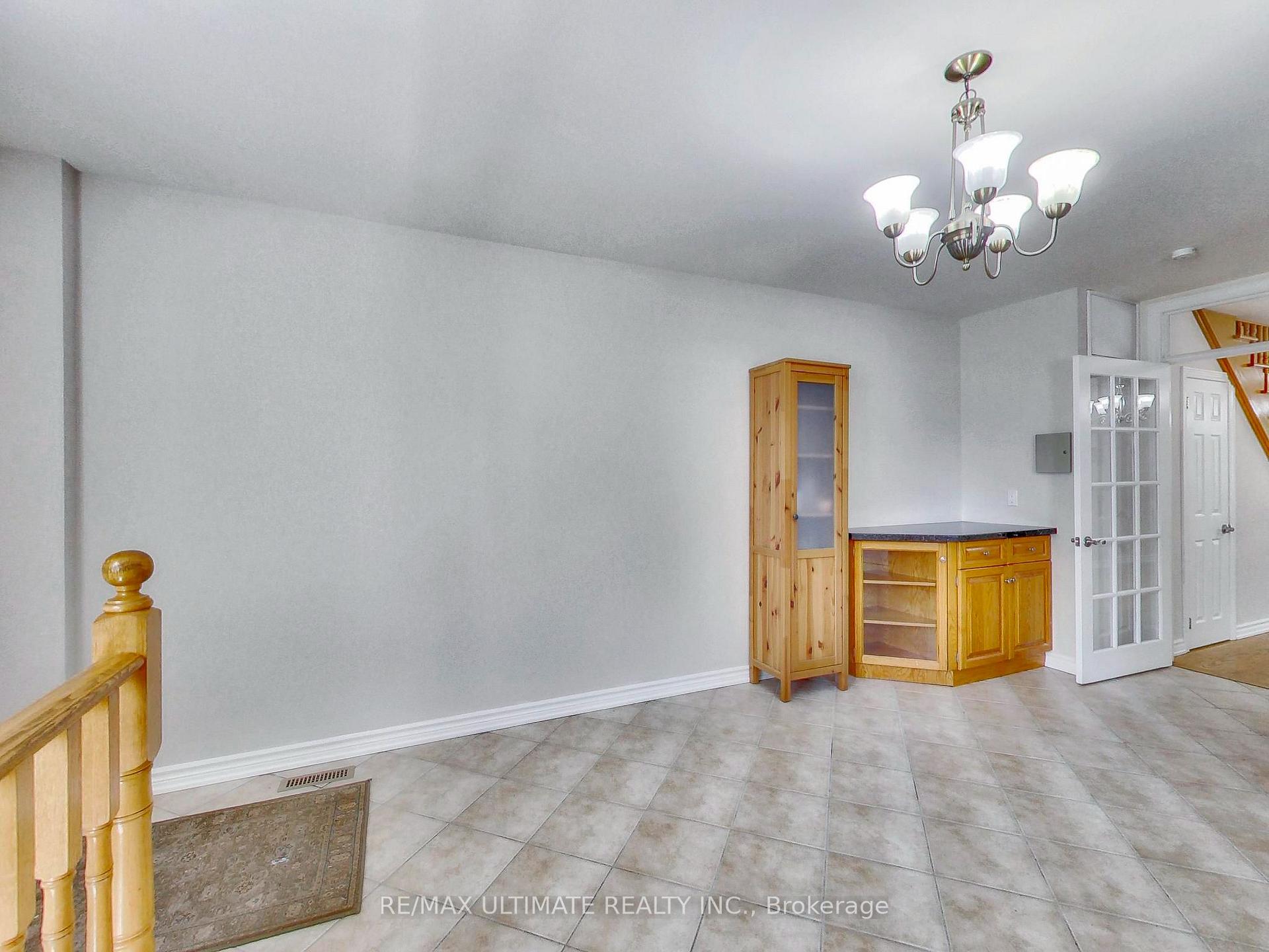 Photo 14 of Unit Upper, 19 Glenora Avenue, Toronto, Oakwood Village — HOMEH