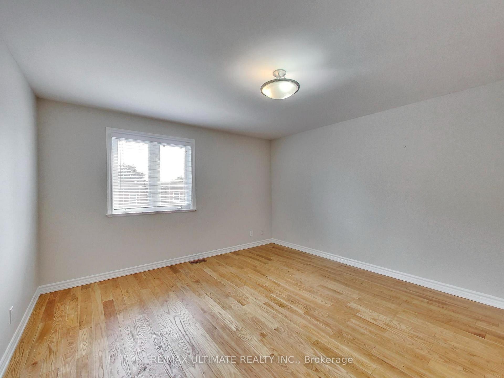 Photo 18 of Unit Upper, 19 Glenora Avenue, Toronto, Oakwood Village — HOMEH