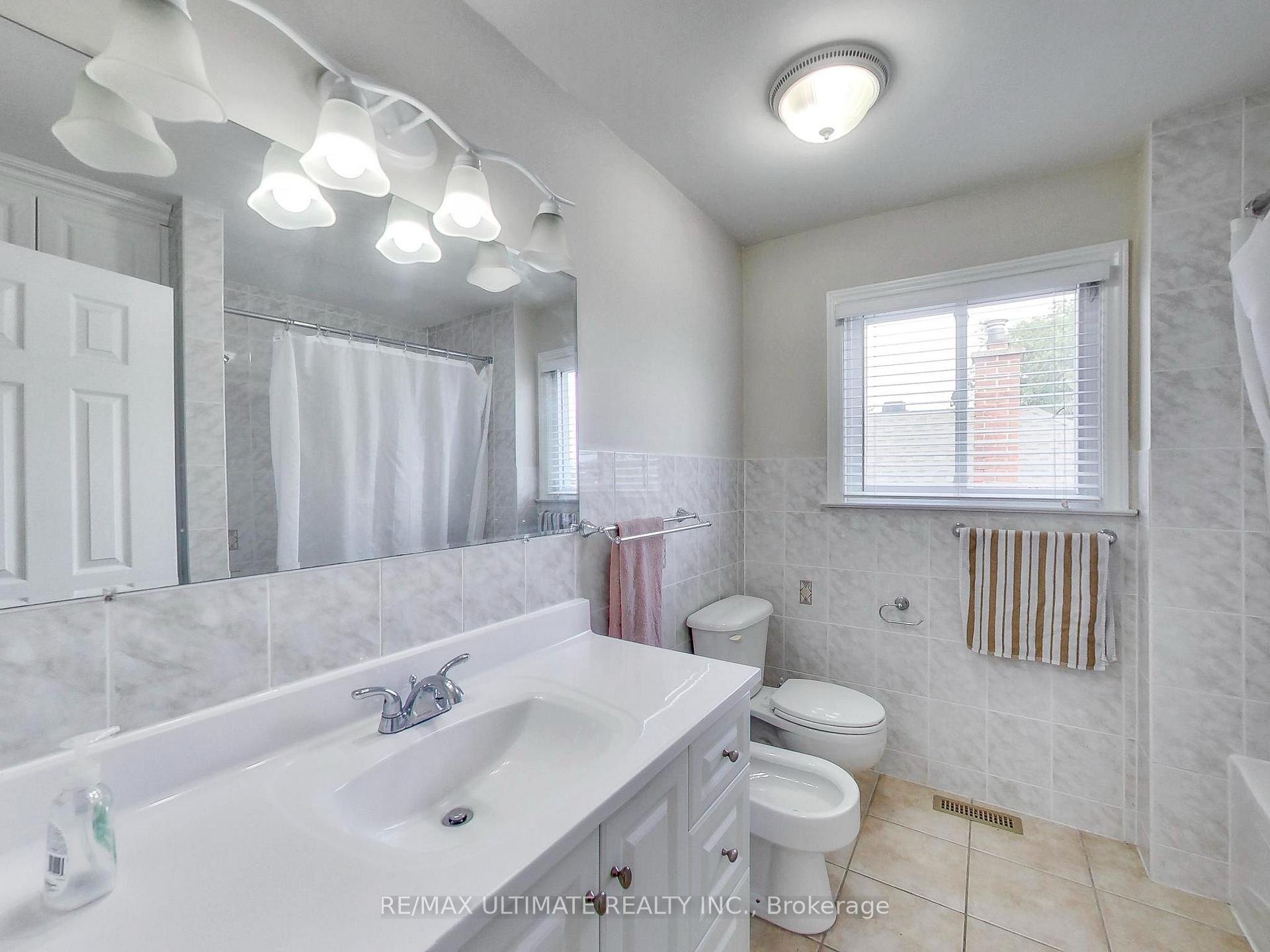 Photo 24 of Unit Upper, 19 Glenora Avenue, Toronto, Oakwood Village — HOMEH