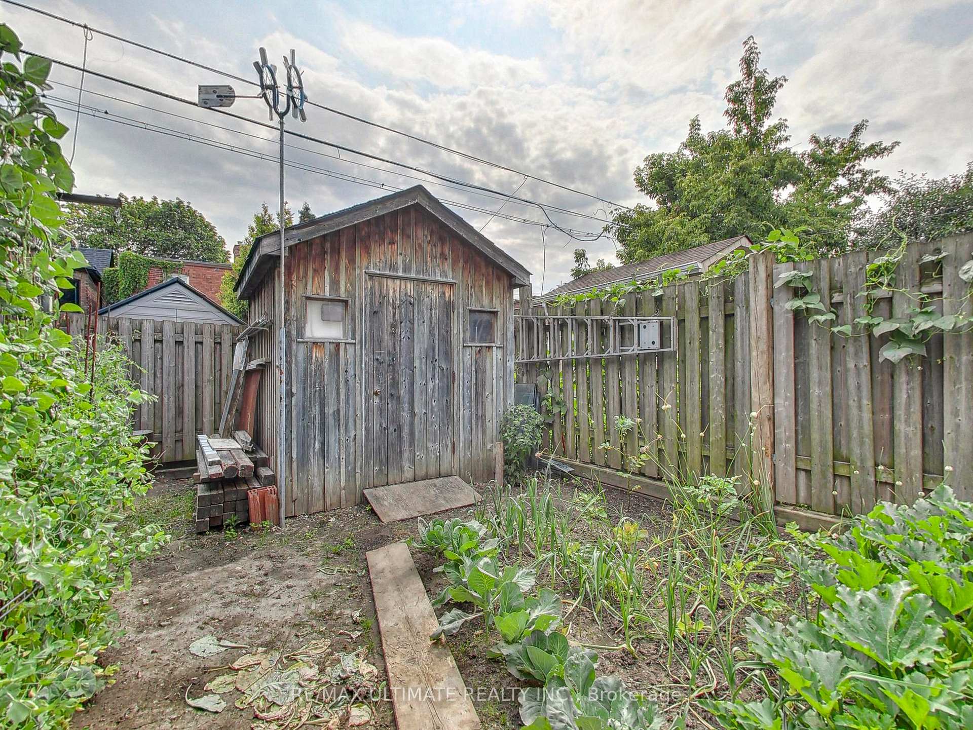 Photo 28 of Unit Upper, 19 Glenora Avenue, Toronto, Oakwood Village — HOMEH