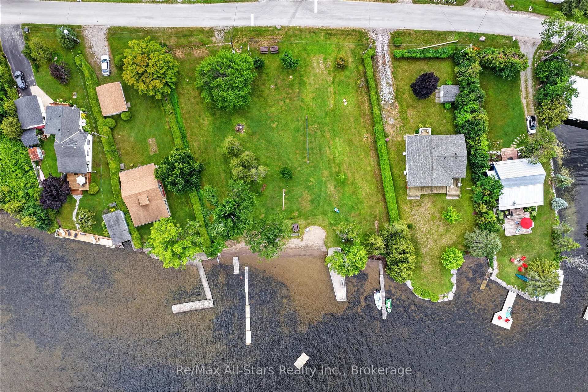 Photo 3 of 3 Leaf Street, Kawartha Lakes, Dunsford — HOMEH