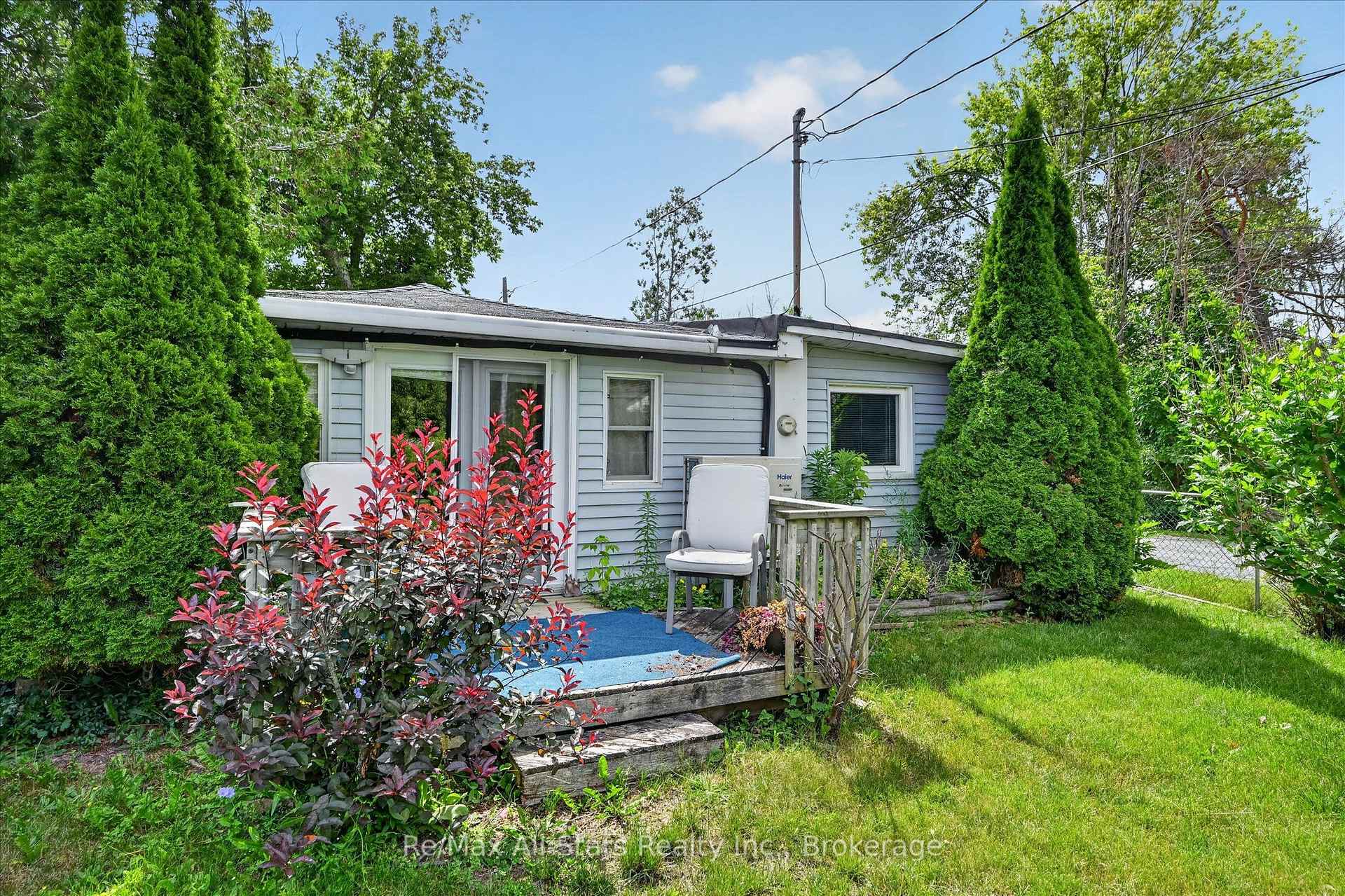 Photo 6 of 3 Leaf Street, Kawartha Lakes, Dunsford — HOMEH