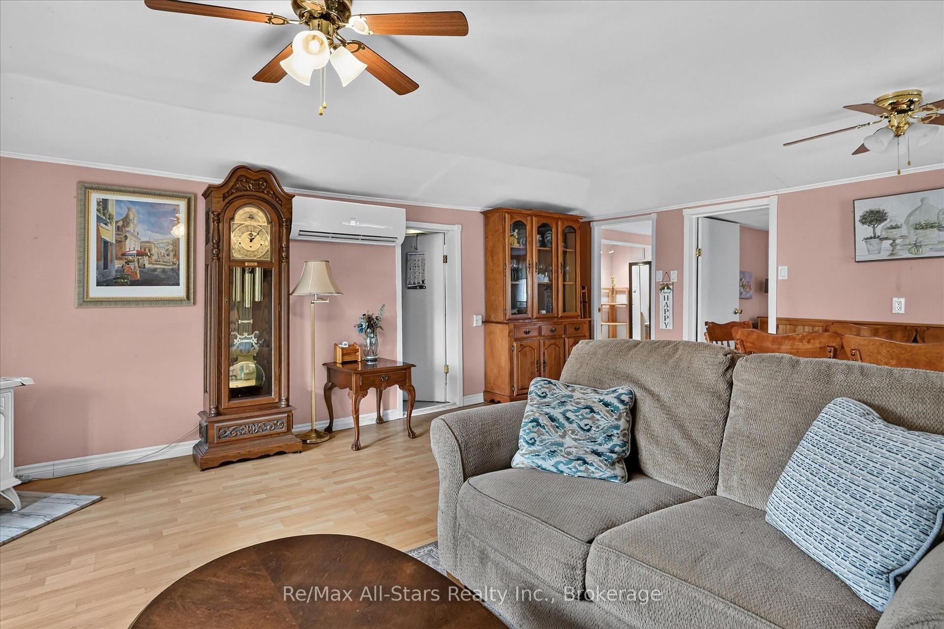 Photo 9 of 3 Leaf Street, Kawartha Lakes, Dunsford — HOMEH