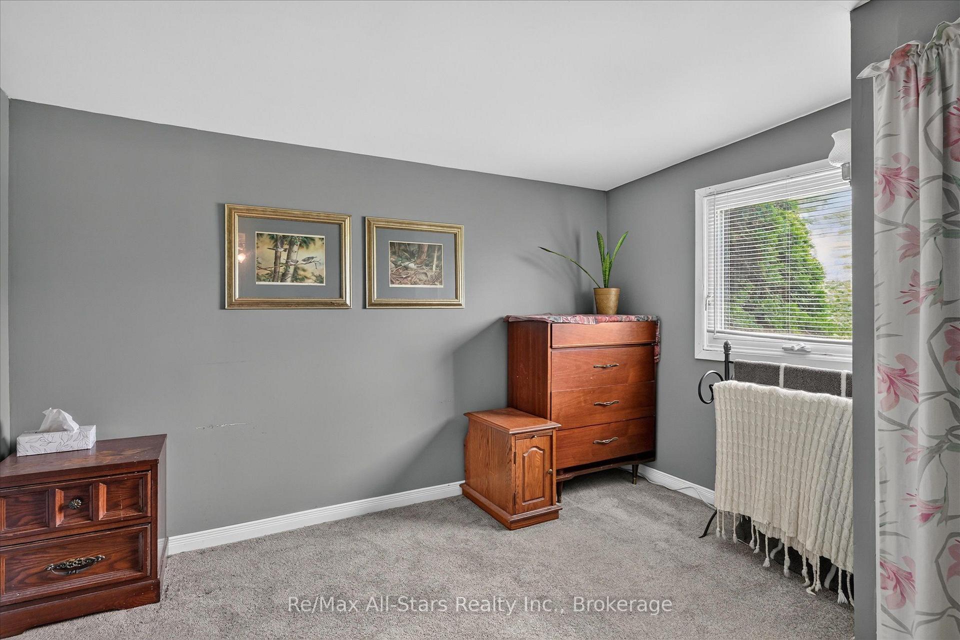 Photo 18 of 3 Leaf Street, Kawartha Lakes, Dunsford — HOMEH