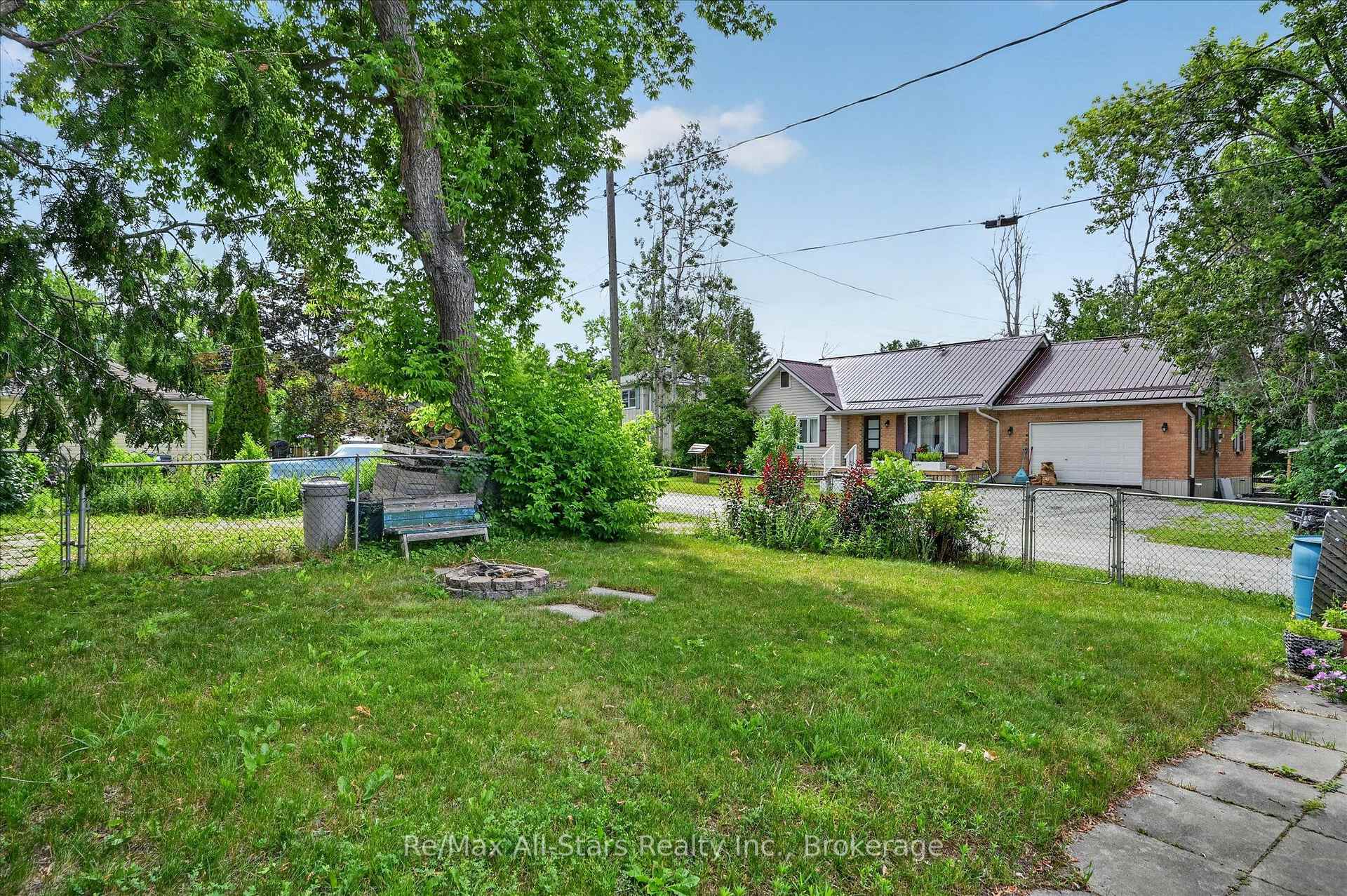Photo 28 of 3 Leaf Street, Kawartha Lakes, Dunsford — HOMEH