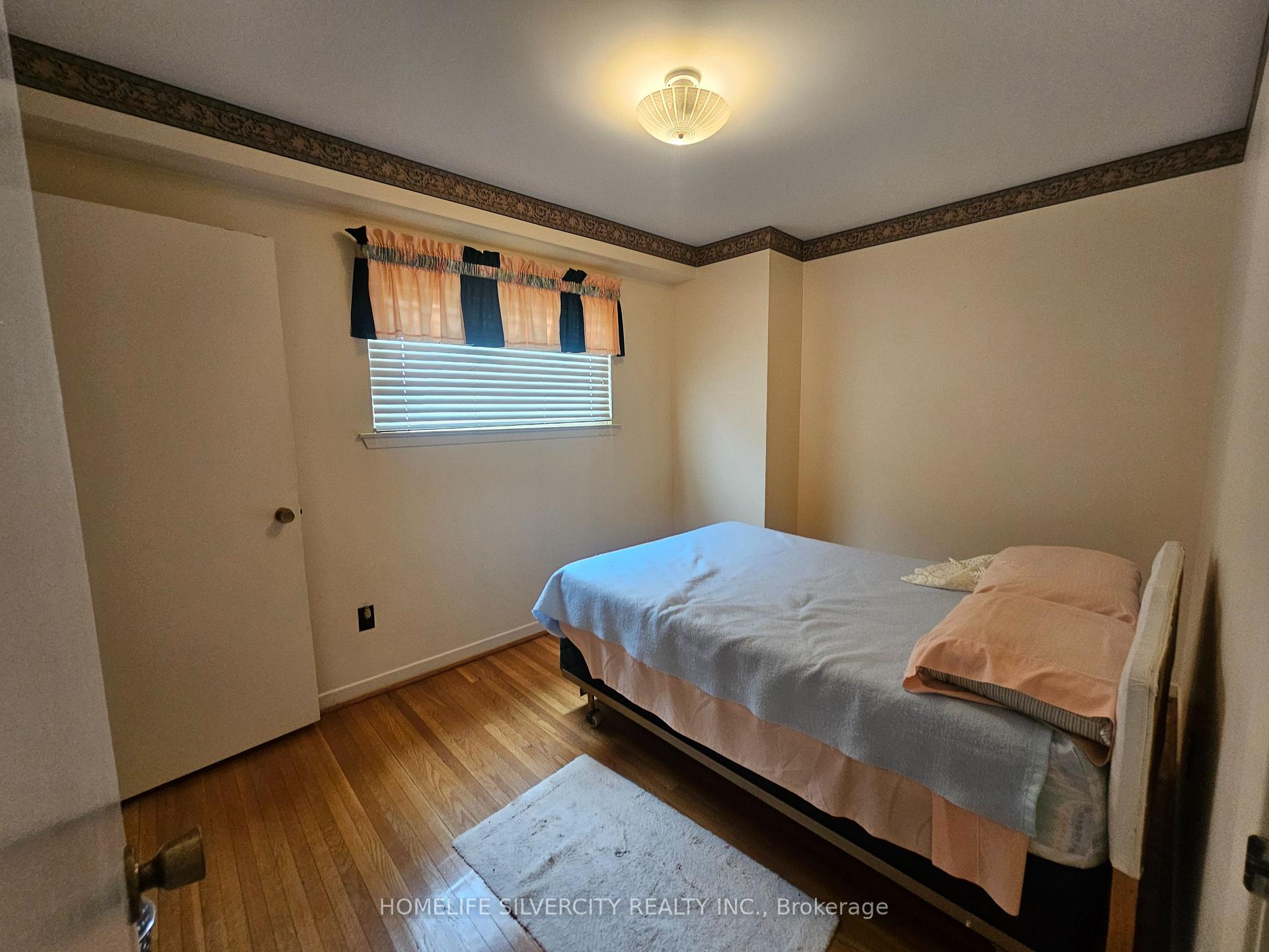 Photo 5 of 7746 Redstone Road, Mississauga, Malton — HOMEH
