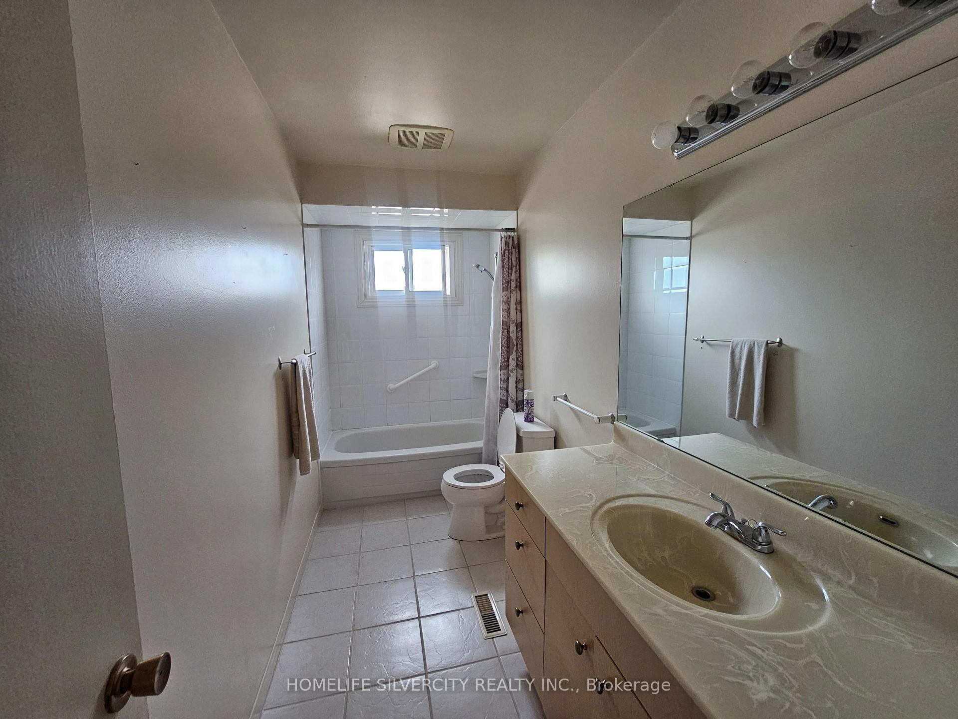 Photo 7 of 7746 Redstone Road, Mississauga, Malton — HOMEH