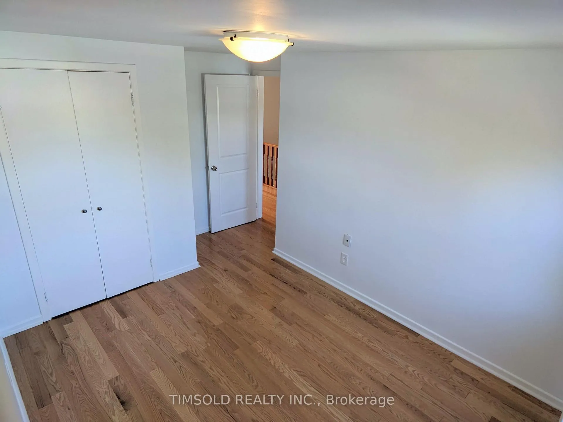 Photo 6 of 25 Pringle Avenue, Markham, Markham Village — HOMEH