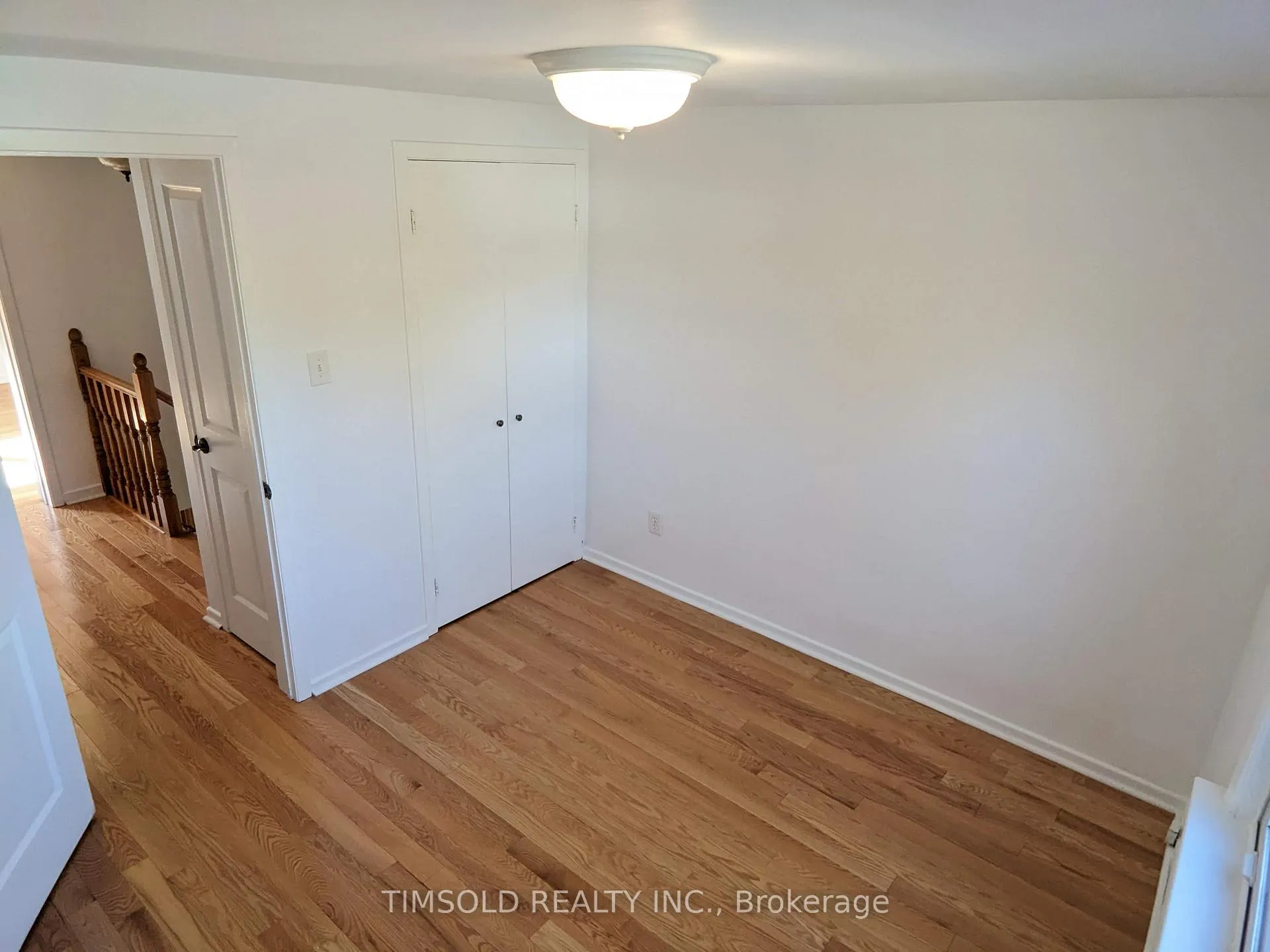 Photo 9 of 25 Pringle Avenue, Markham, Markham Village — HOMEH