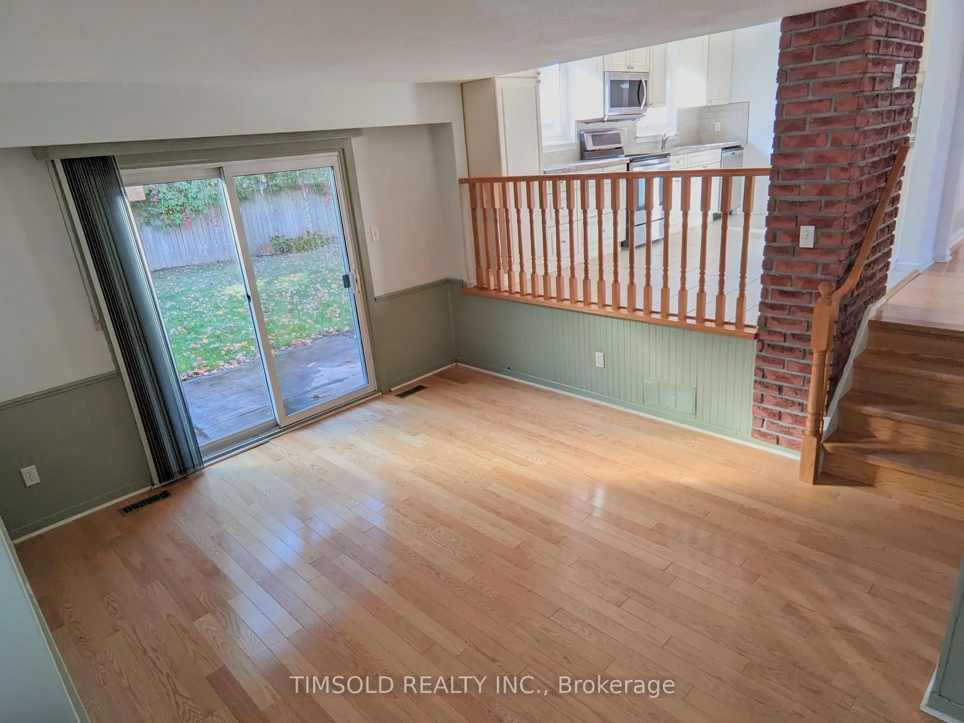 Photo 14 of 25 Pringle Avenue, Markham, Markham Village — HOMEH
