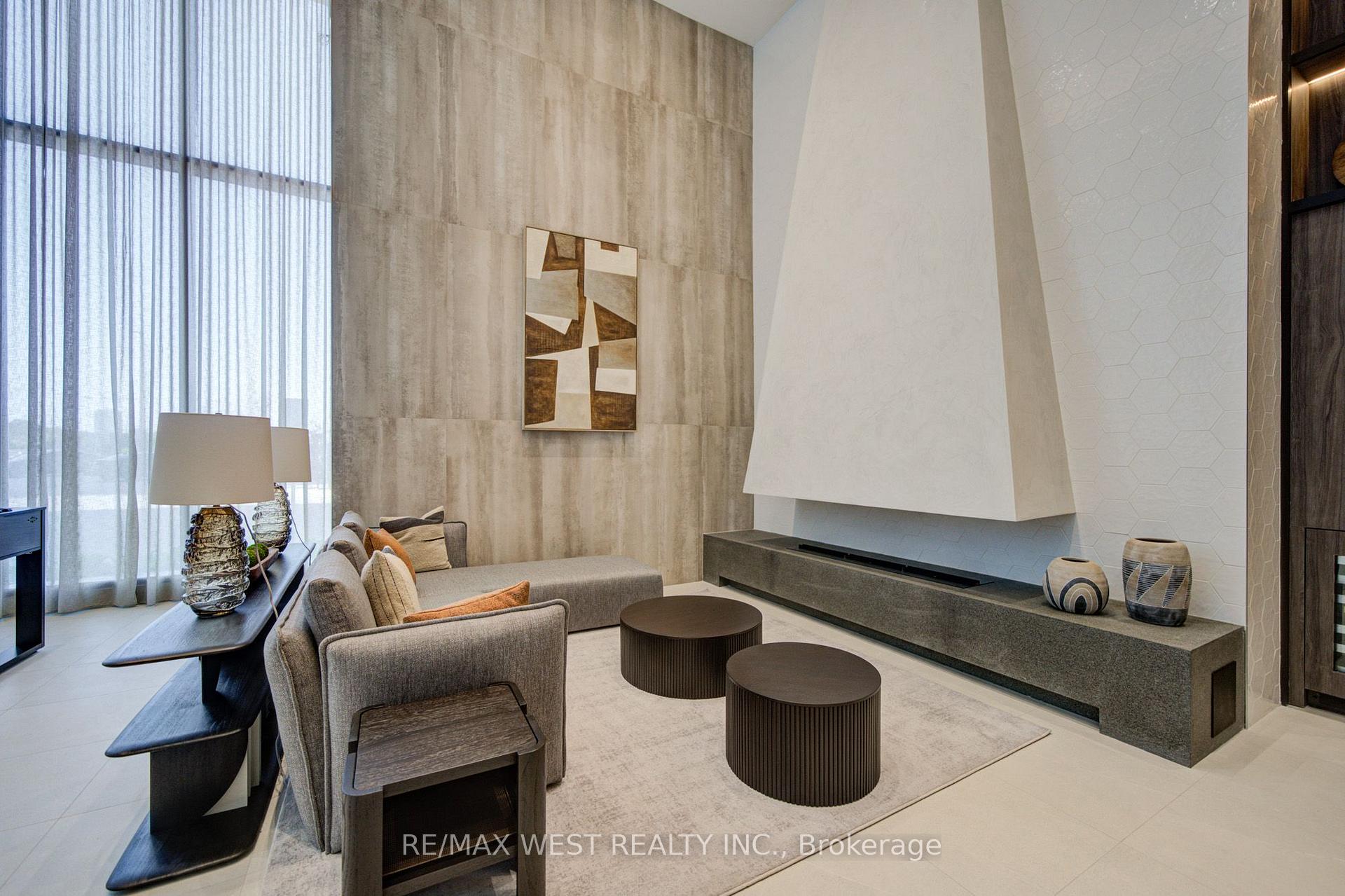 Photo 4 of Unit 2012, 6 Flavelle Trail, Vaughan, Steeles West Industrial — HOMEH