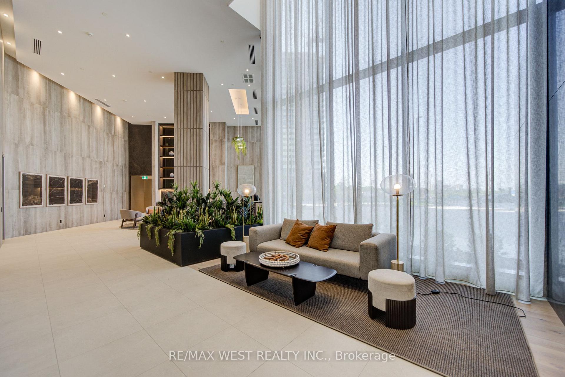 Photo 3 of Unit 2012, 6 Flavelle Trail, Vaughan, Steeles West Industrial — HOMEH