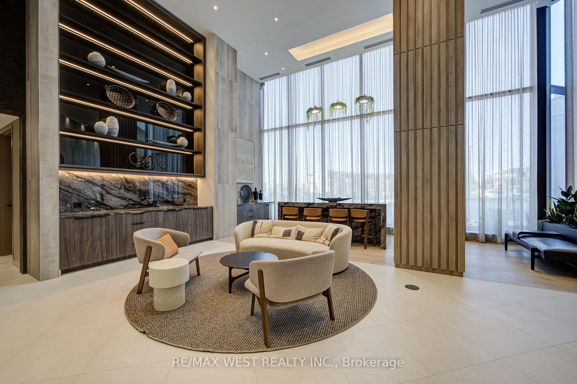 Photo 5 of Unit 2012, 6 Flavelle Trail, Vaughan, Steeles West Industrial — HOMEH